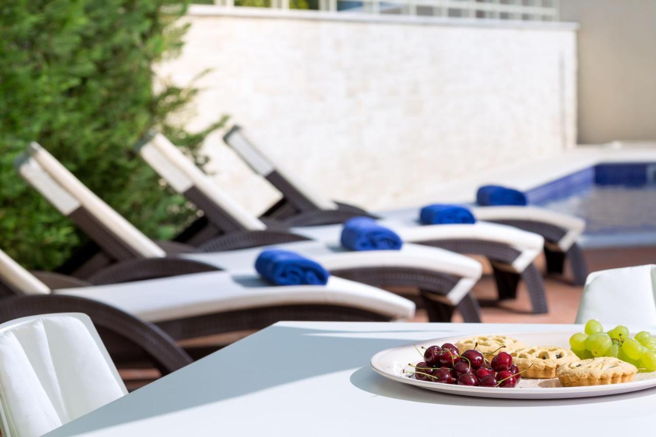 Villa Sylvia By Hmz Villas Tar-Vabriga Екстериор снимка